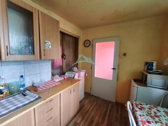 Rodinný dom v obci Malé Zlievce v okrese Veľký Krtíš. - 19