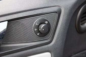 Škoda Octavia Combi 2.0 TDI CR DPF - 19