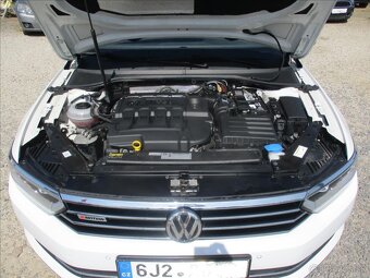 VW PASSAT TDI 140kW 4X4 DSG HIGHLINE 2018 CZ DPH - 19