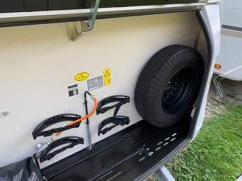 Karavan Weinsberg 500 FDK SKLADOM nový 19.500.-€ bez DPH - 19