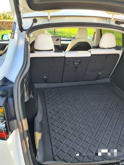 Tesla Model Y - 19