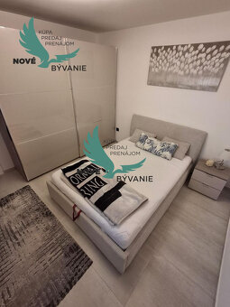 Exkluzívne zariadená novostavba domu s výhľadom na more v Ch - 19