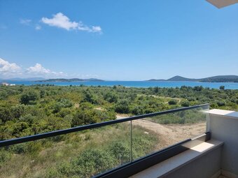 CHORVÁTSKO - Luxusné priestranné apartmány - TRIBUNJ - 19