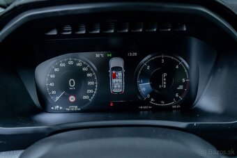 Volvo XC90 D5 235k Drive-E Inscription 7m AWD A/T - 19