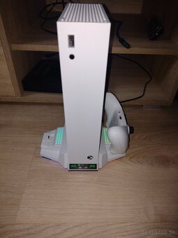 Predám Xbox series S - 19