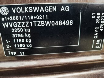 Volkswagen Touran 1.6TDi 7 MÍST-SERVIS-VSTŘIKY - 19