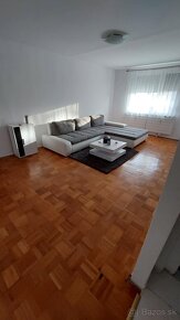 3-izbový byt v centre DS - 19