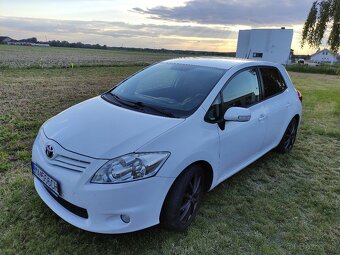 Toyota Auris 1.6 VVt-i, 97 kW, 6 stupňový automat - 6MM - 19