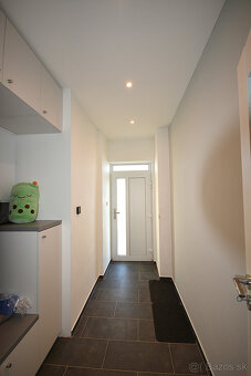 Moderný 4-izbový bungalov na prenájom – novostavba v tichej  - 19