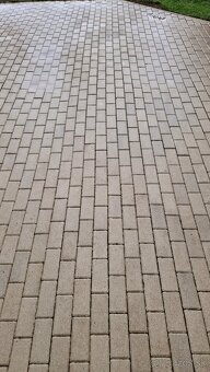 Ponúkam čistenie dlažby, plotov, fasád,hrobov - 19