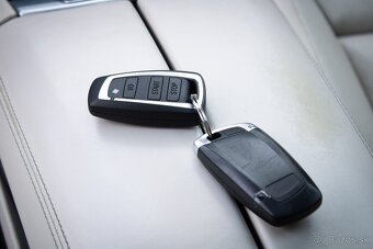 BMW 730d LCI xDrive, Soft-close, Webasto, Nové rozvody - 19