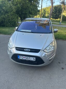 Ford S Max 7 miestny rok výroby 10/2011 - 19