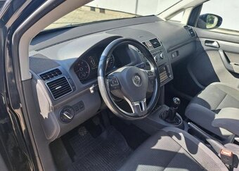 Volkswagen Touran 1,6 TDI Comfortline nafta manuál 77 kw - 19