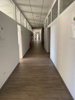 Prenájom kancelárii v budove Living centra, Solinky - Žilina - 19