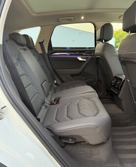 Volkswagen Touareg  R-line 3.0 TDI 210kw 4Motion Tiptronic - 19