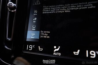 Volvo XC40 145kW 2021 - 19