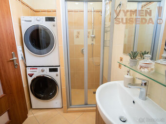 VYMEŇ SUSEDA – Na predaj výnimočný rodinný dom s bazénom, sa - 19