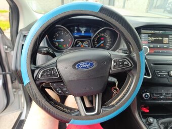 Ford Focus Combi 1.5 TDCi, Navigácia, Klíma, Tempomat - 19