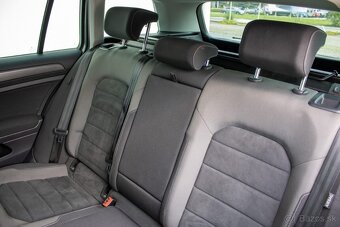 Volkswagen Golf Variant. - 19