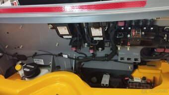 VZV Jungheinrich EFG 215 r.v2016 + NABIJACKA 90A - 19