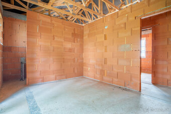 Na predaj nadštandardná 5-izbová novostavba rodinného domu v - 19