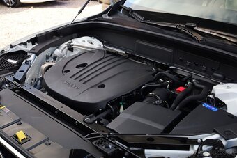 Volvo XC60 2.0 B4 mHEV Momentum A/T - 19