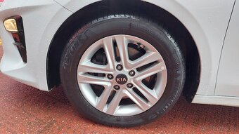 Kia Ceed 1.5 T-GDi 118kW Gold - 19