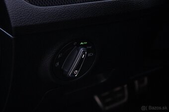 Škoda Superb Combi 2.0 TDI Sportline DSG - 19