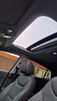 Hyundai Ioniq 1.6 PHEV - 19
