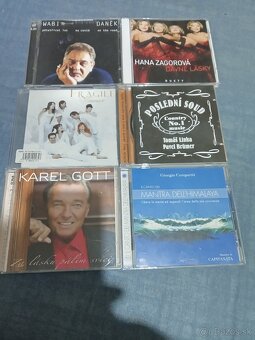 Predám rôzne cd nosiče - 19