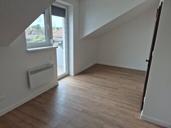 4-IZBOVÝ RADOVÝ RODINNÝ DOM - 19