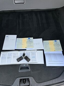 Volvo V60 2.0 Diesel D3 5válec, po servise,Navi,BT,Ťažné - 19