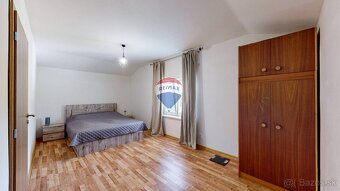 NOVOSTAVBA, Rodinný dom, 4+1izb, 696m2, +terasa, 6 min. od - 19