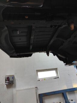 Jeep Grand Cherokee 3.0CRD - 19