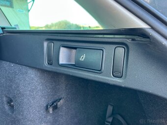 Škoda Octavia Combi 2.0 TDI DSG - 19