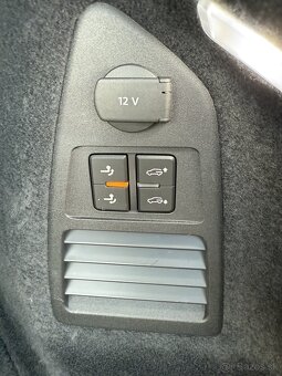 VW Touareg 3.0 TDI 4x4 DSG 2024, 26tis.km, IQ LED, DCC, ACC - 19