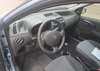 Fiat Punto 1,2 i benzín manuál 44 kw - 19