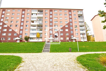 Priestranný a udržiavaný 3 izb. byt, 70 m2, veľká loggia, sí - 19