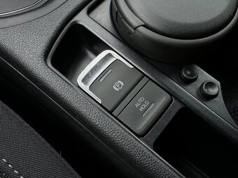 Volkswagen Touran 2.0 TDi - 19