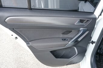 26-Volkswagen, Golf, 2018, nafta, 1.6 TDI Comfortline,85kw - 19