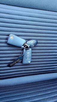 Škoda Octavia Combi 2.0 TDI DPF RS DSG - 19