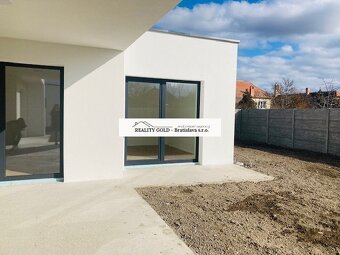 Moderný rodinný dom v obci Veľké Blahovo, Cena : 259 000,-EU - 19