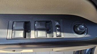 Predám Jeep Compass 2L benzin  4X4 nova STK - 19