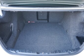 119- Bmw, Rad 5, 2012, nafta, 2.0 d, 135kw - 19