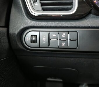 Kia Ceed SW 1.6 CRDi 100KW MHEV Gold A/T - 19