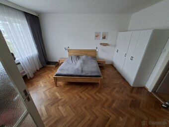 Priestranný 3+ izbový byt na Hornej ulici - 19