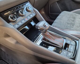 ŠKODA KODIAQ 2.0 TSI RS 4X4 DSG - 19