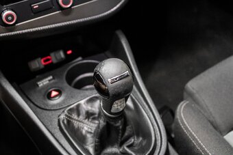 Seat Leon Cupra R - 19