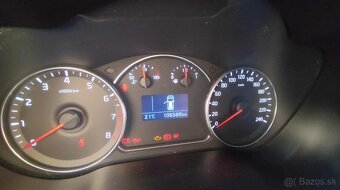 Kia carens - 19