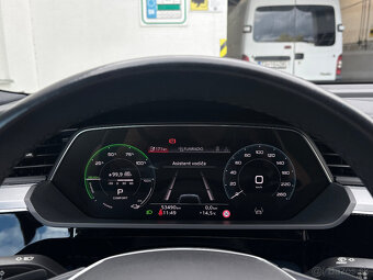 Audi E-tron 50 quattro S line Sivá - 19